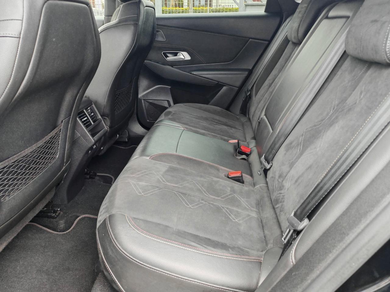 DS7 Crossback 15HDi aut. Performance Line2021