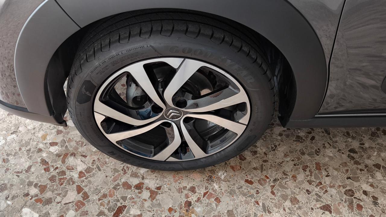 Citroen C3 BlueHDi 100 S&S Shine Pack
