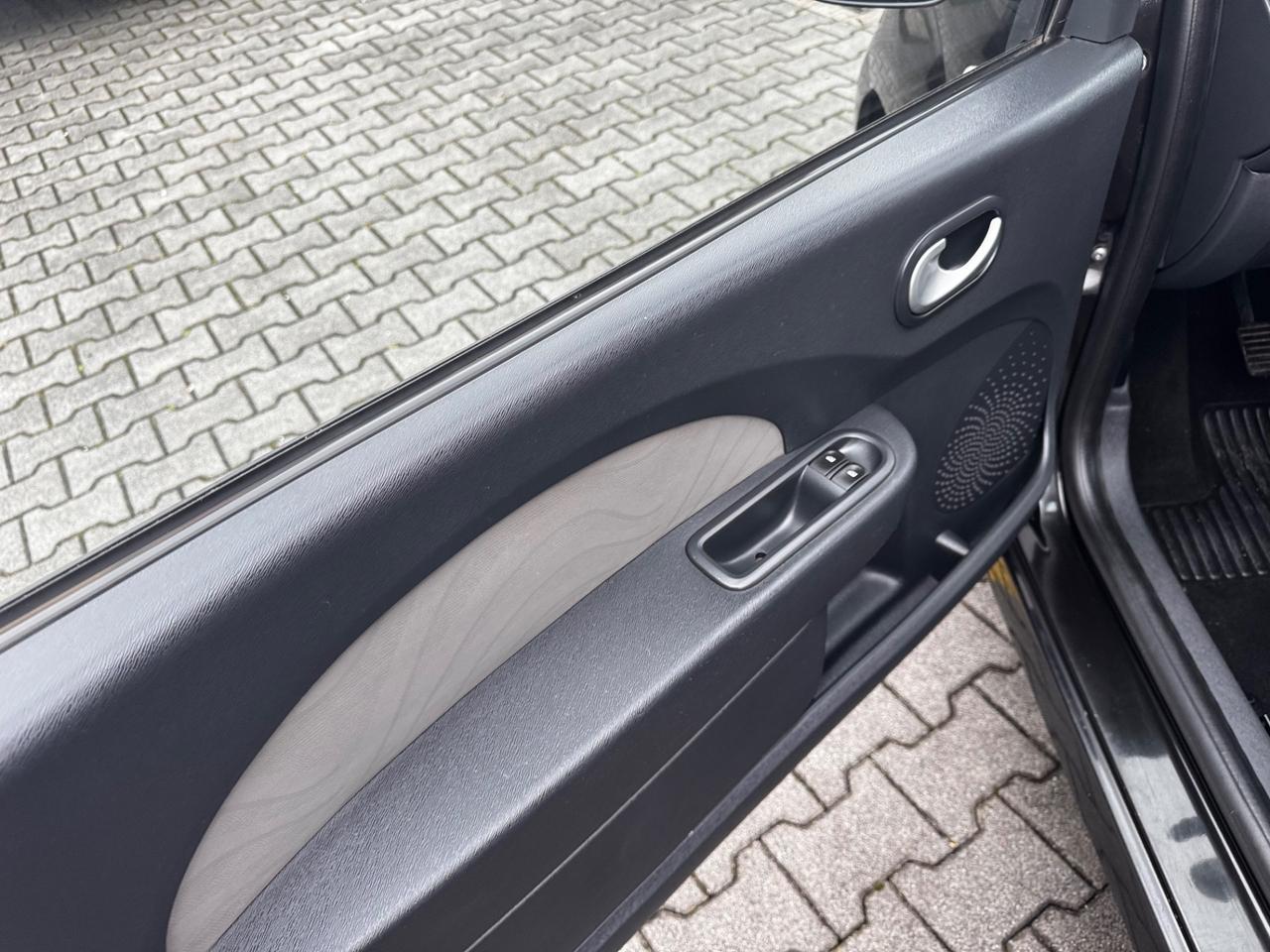 Renault Twingo 1.2 16V Neopatentati