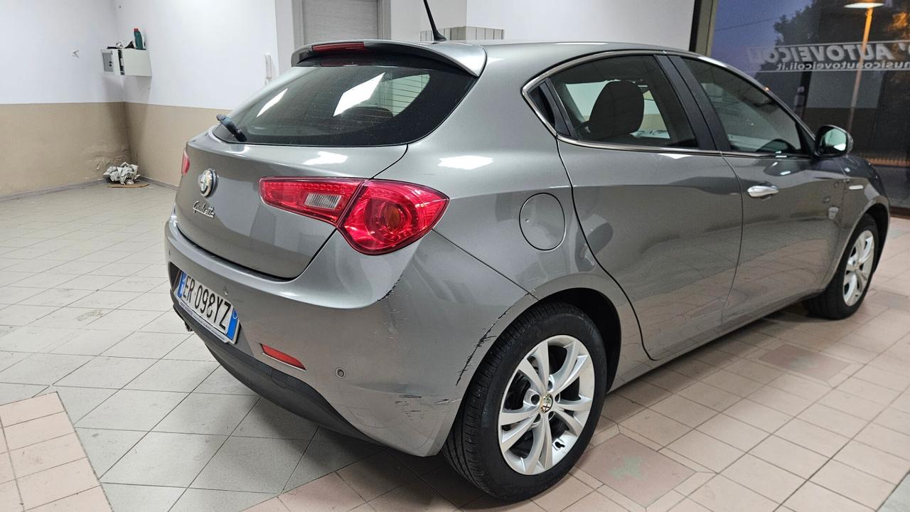 Alfa Romeo Giulietta 1.6 JTDm-2 105 CV Exclusive