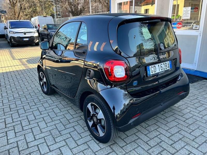 smart fortwo EQ Passion