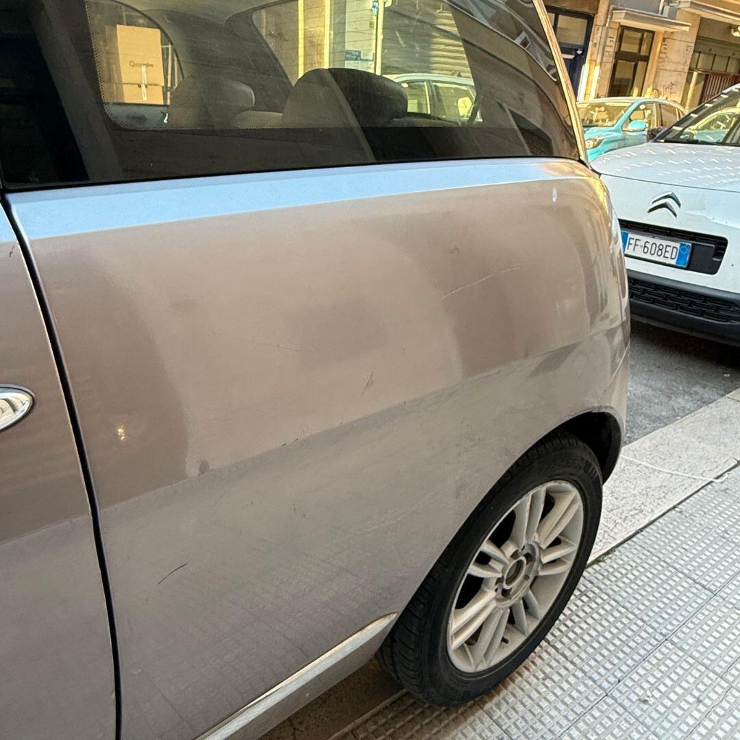 Lancia Ypsilon 1.3 MJT 75 CV
