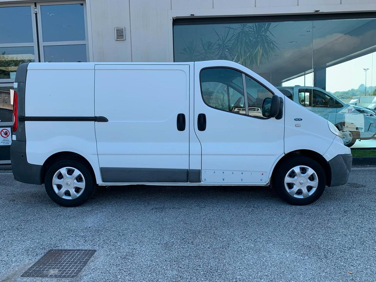 Renault Trafic T29 2.0 dCi/115 PC-TN Furgone DPF