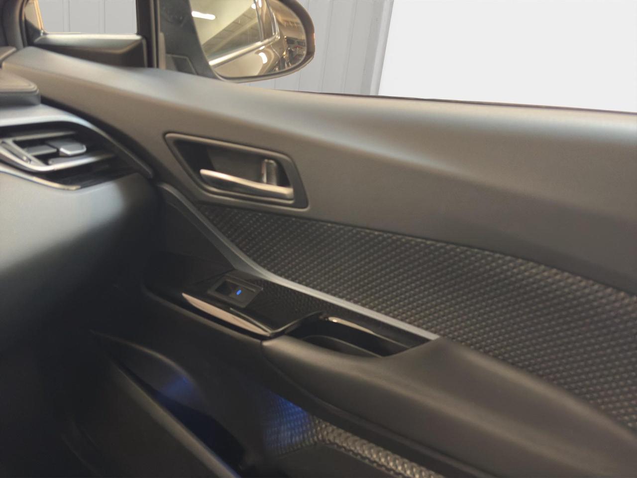 Toyota C-HR 1.8h Trend e-cvt