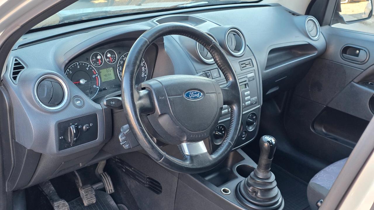Ford Fiesta 1.4 TDCi 5p. Titanium