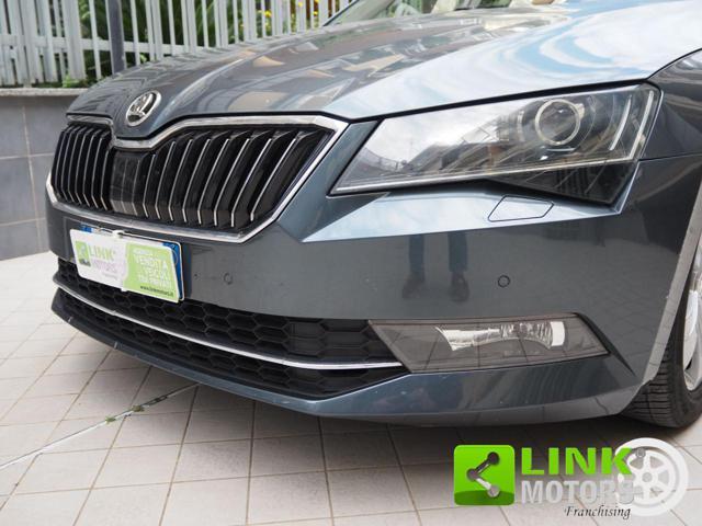 SKODA Superb 2.0 TDI DSG Wagon Executive