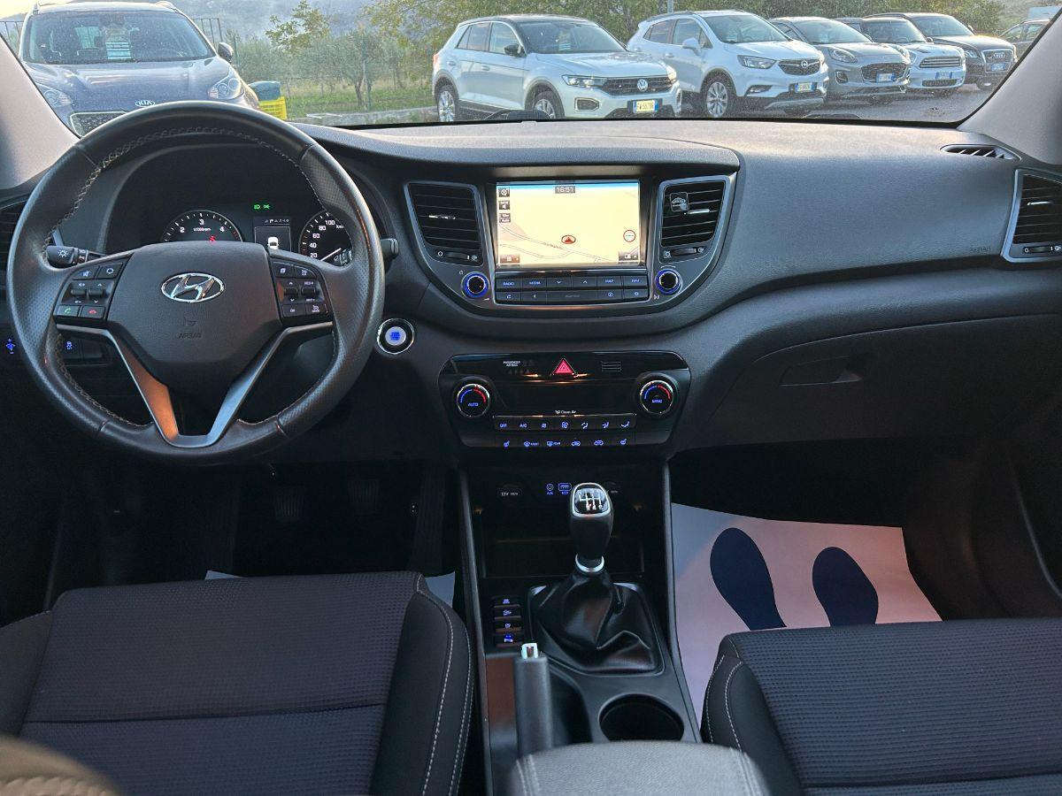 HYUNDAI - Tucson - 1.7 CRDi Sound Edition