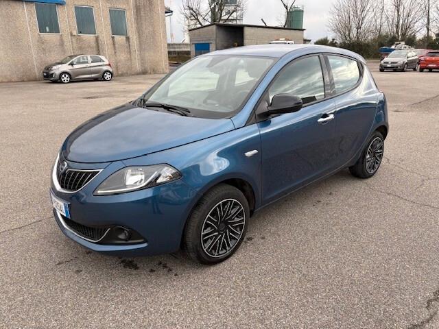 Lancia Ypsilon 1.0 FireFly 5 porte S&S Hybrid Gold Plus