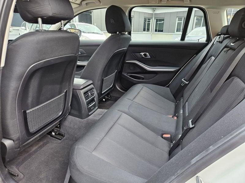 BMW Serie 3 318d 48V Business Advantage auto