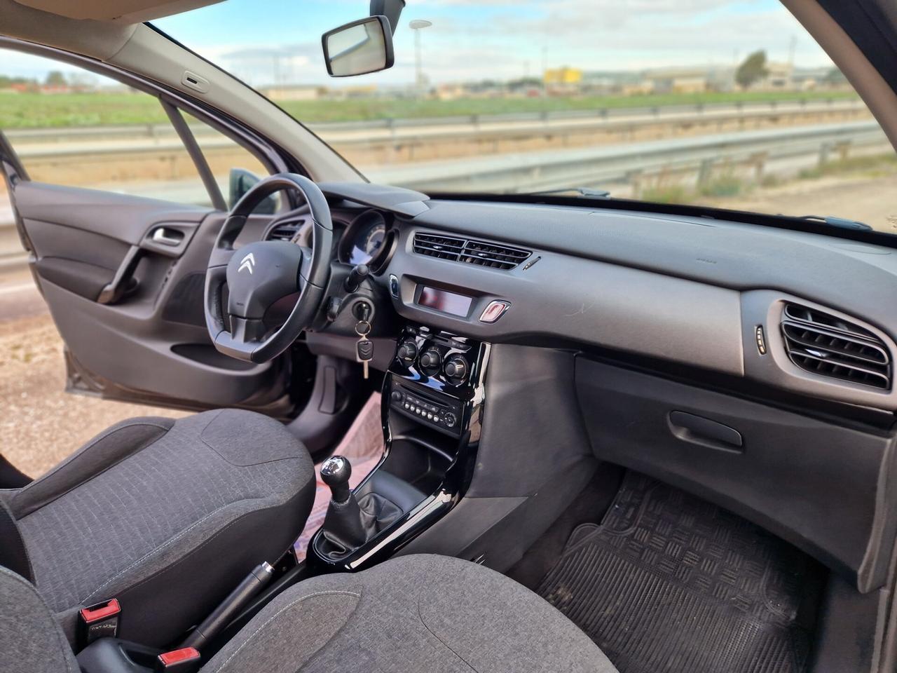 Citroen C3 PureTech 82 Live Edition