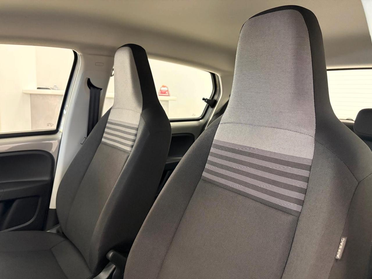 Volkswagen up! 2021 5p 1.0 evo Move 65cv