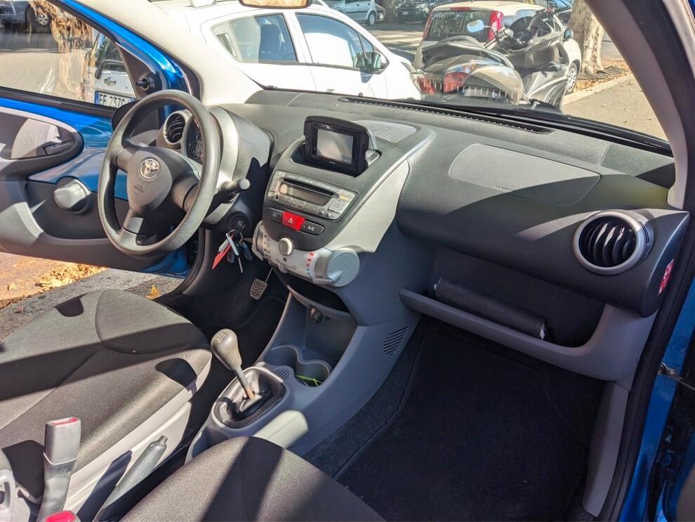 Toyota Aygo 1.0 UNIPRO' OK NEOPATENTATI NAVIGATORE