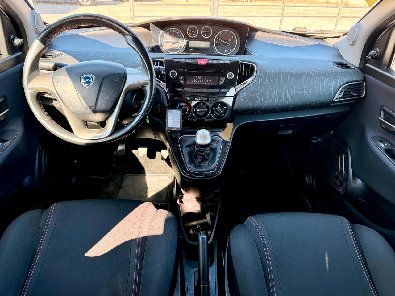 Lancia Ypsilon 1.2 69 CV 5 porte GPL Ecochic Gold