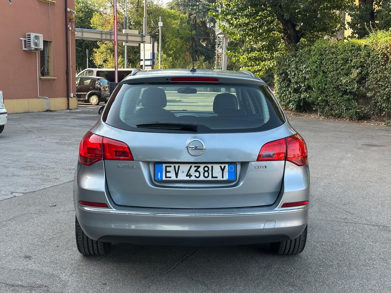 Opel Astra 1.7 CDTI 110CV 140mila km