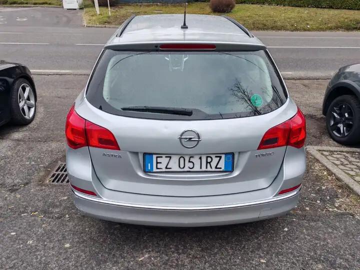 Opel Astra 1.4 Turbo 140CV 5 porte Cosmo