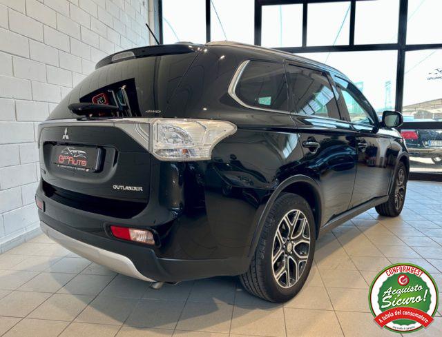 MITSUBISHI Outlander 2.2 DI-D 4WD Instyle *7 POSTI*TETTO*ACC*