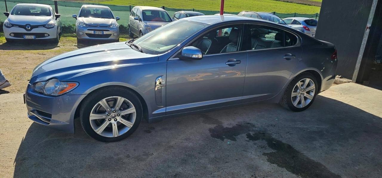 Jaguar XF 2.7D V6 Premium Luxury