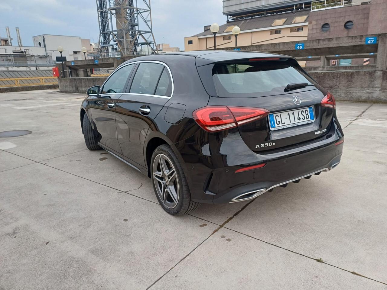 Mercedes-benz A 250 e hybrid EQ Premium