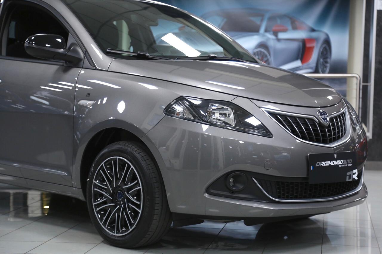 Lancia Ypsilon 1.0 FireFly 5 porte S&S Hybrid Gold