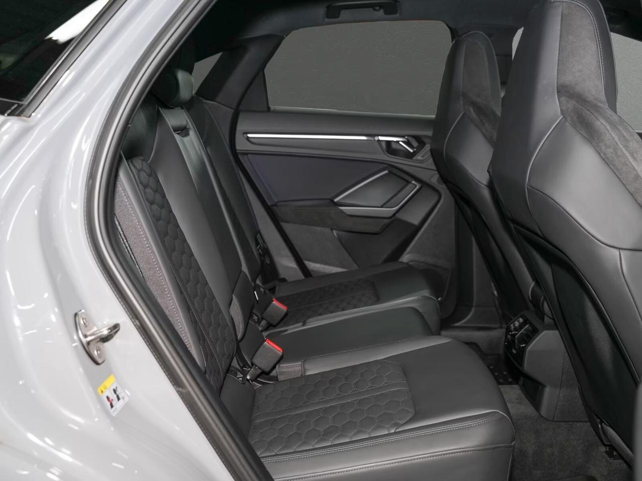 Audi RS Q3 RSQ3 SPORTBACK SEDILI B&O TELECAMERA CERCHI 21" MATRIX