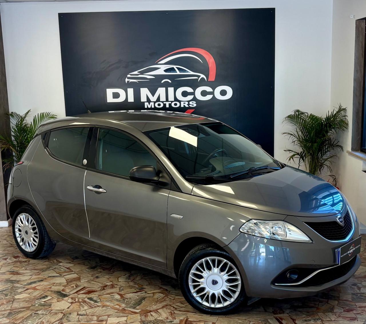 Lancia Ypsilon 1.2 69 CV 5 porte GPL Ecochic Gold