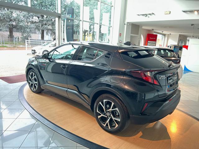 TOYOTA C-HR 1.8 Hybrid E-CVT Trend