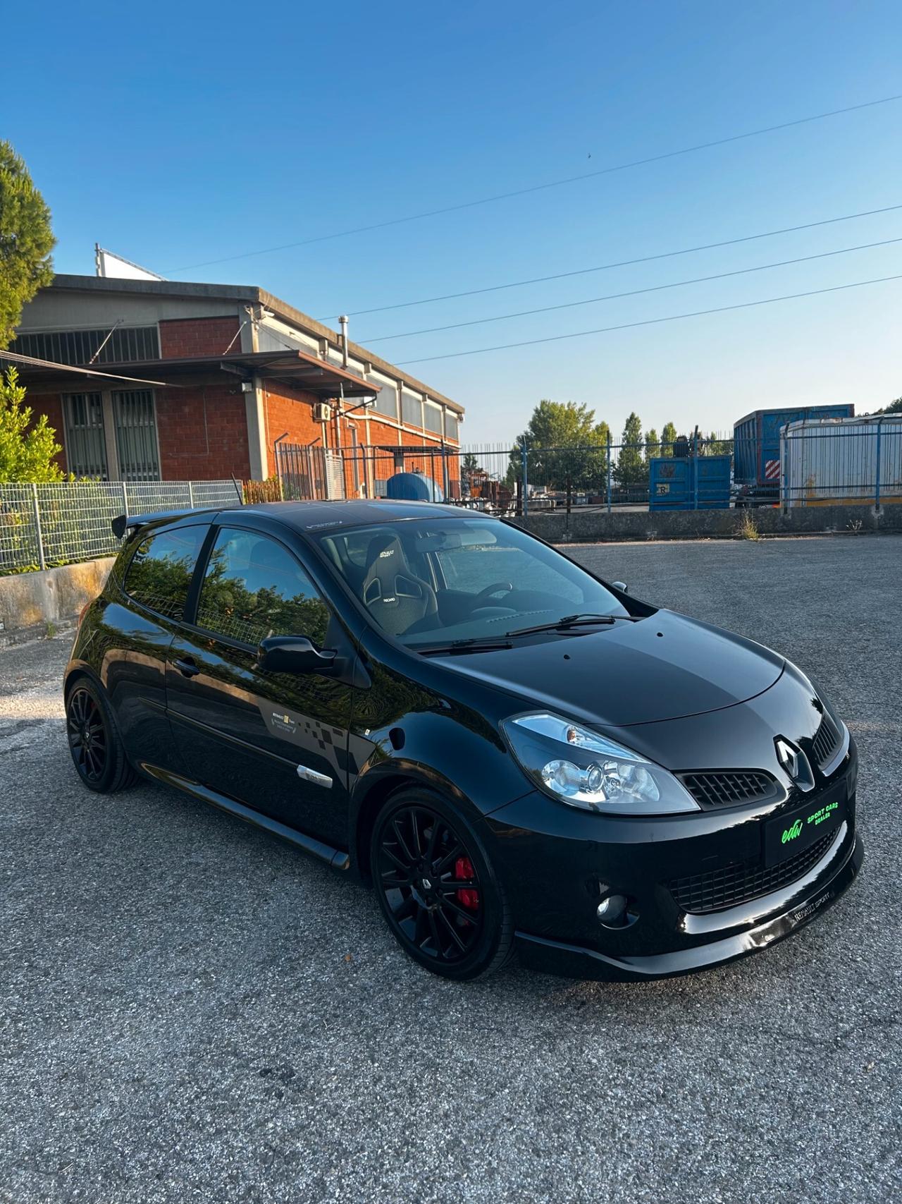 Renault Clio RS F1 Team R27