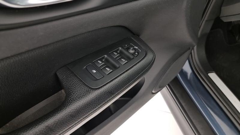 Volvo V60 Cross Country Cross Country D4 AWD Geartronic Business Plus