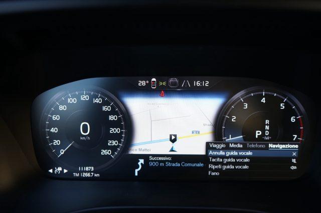 VOLVO XC40 T3 Geartronic Inscription Pari al Nuovo Certificat