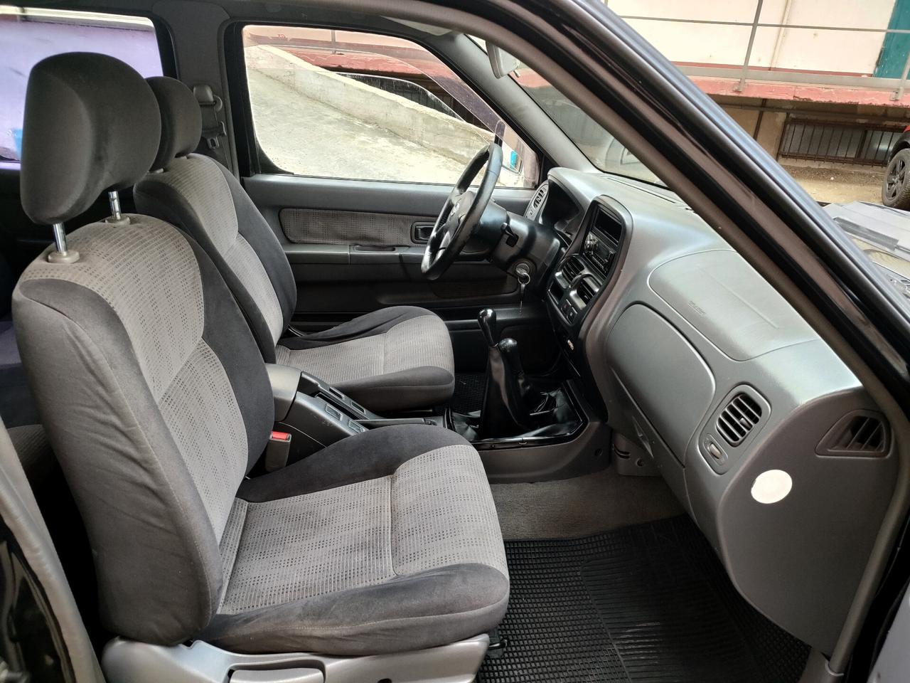 Nissan Navara 2.5 TD Double Cab