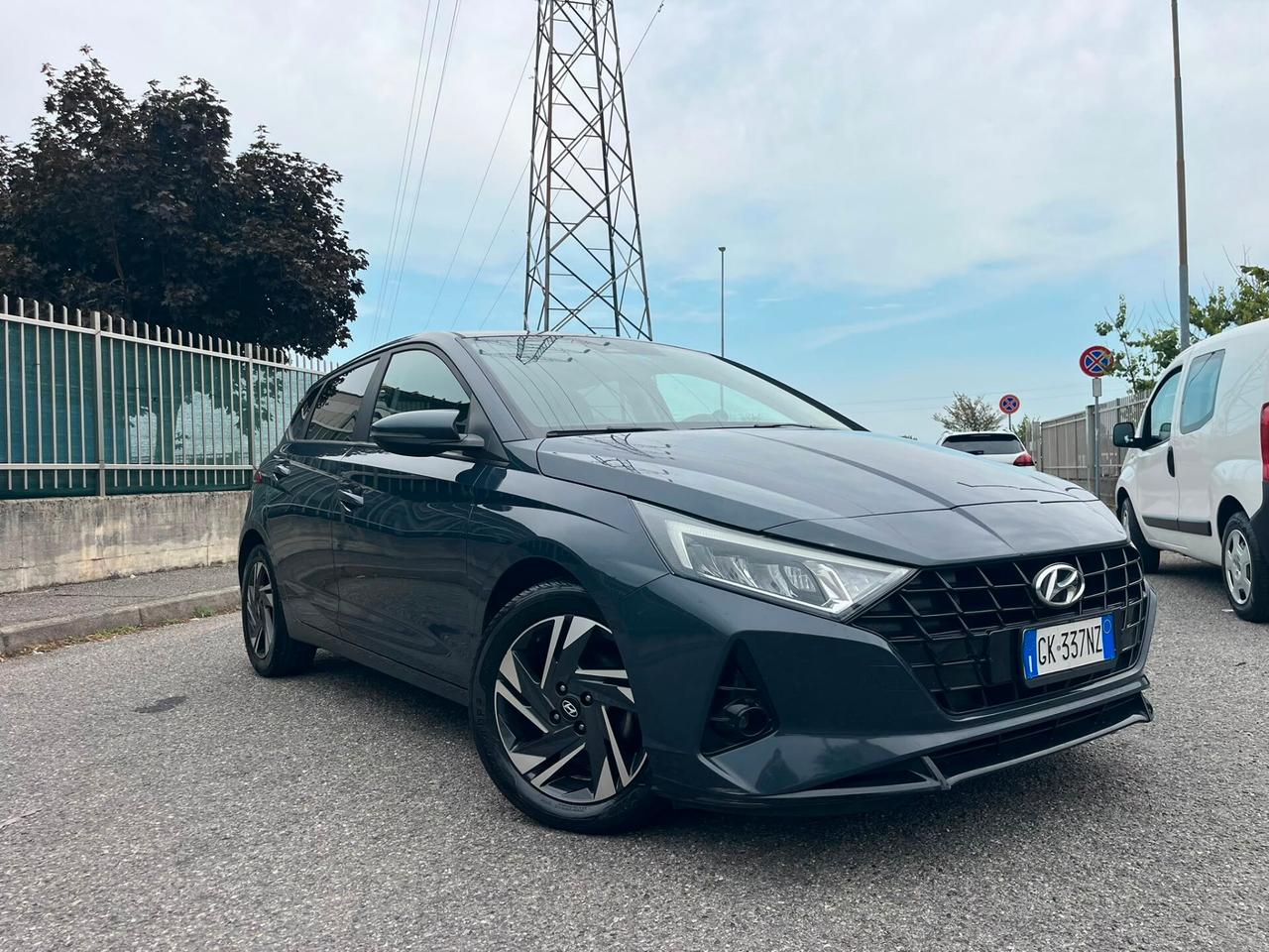 Hyundai i20 1.2 BENZ SOLO 69.000KM