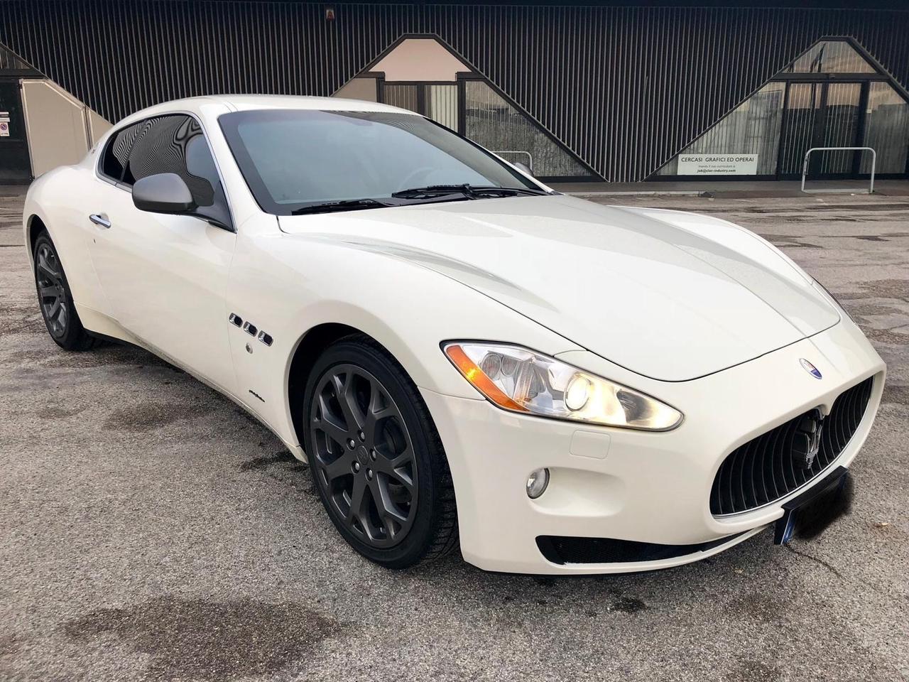 MASERATI GRANTURISMO 4.2 405cv FULL FULL (PERMUTO)