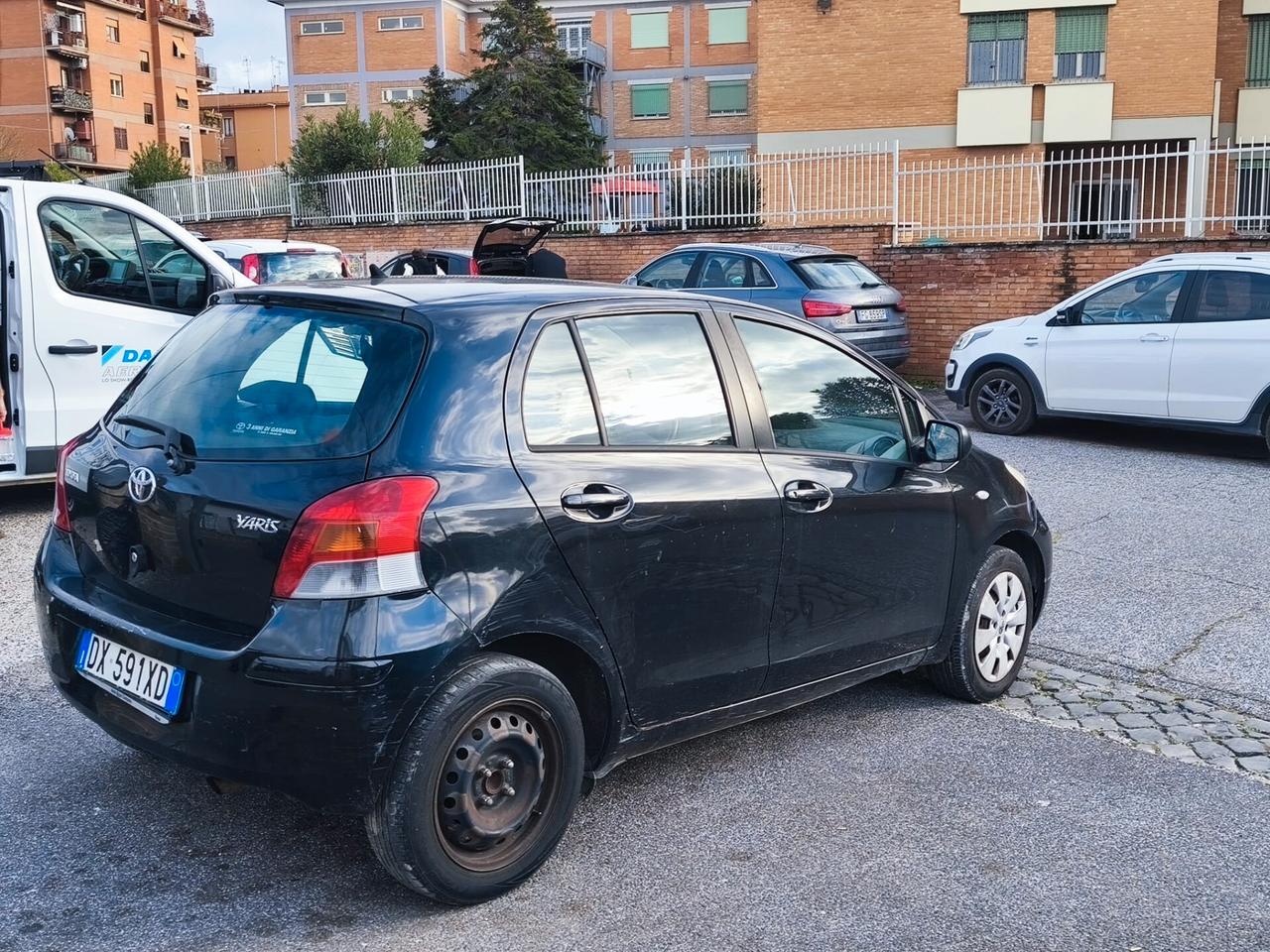 Toyota Yaris 1.3 5 porte