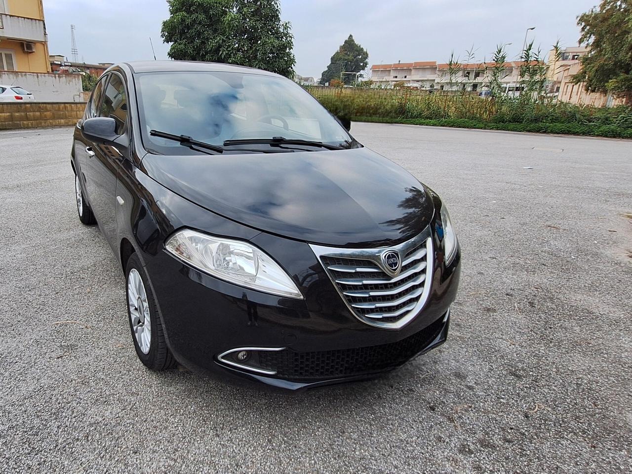 Lancia Ypsilon 1.3 MJT 16V 95 CV 5 porte S&S Gold