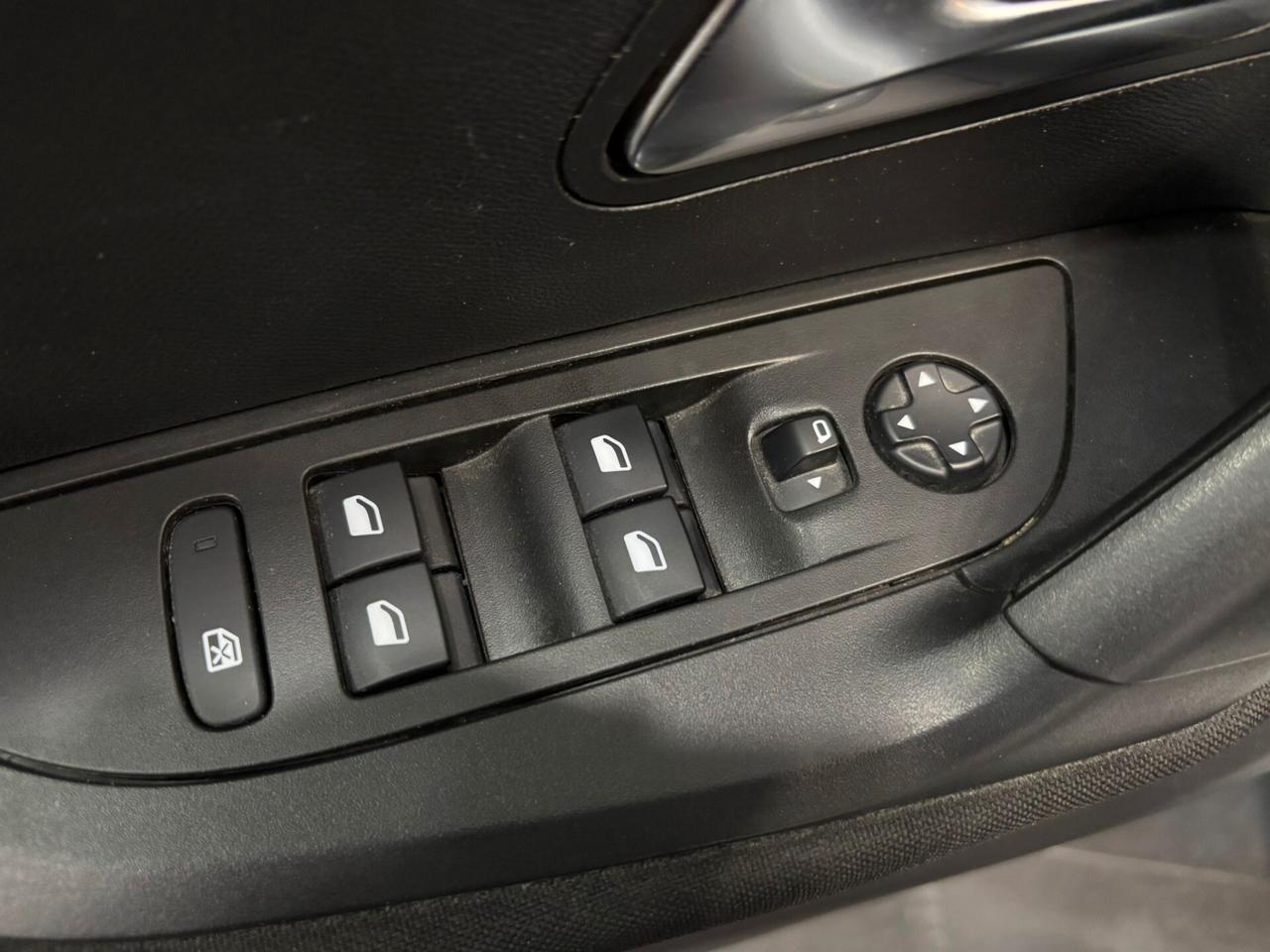 Peugeot 2008 1.5 BlueHDi 110 S&S Active