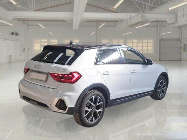 AUDI A1 citycarver 30 TFSI Admired