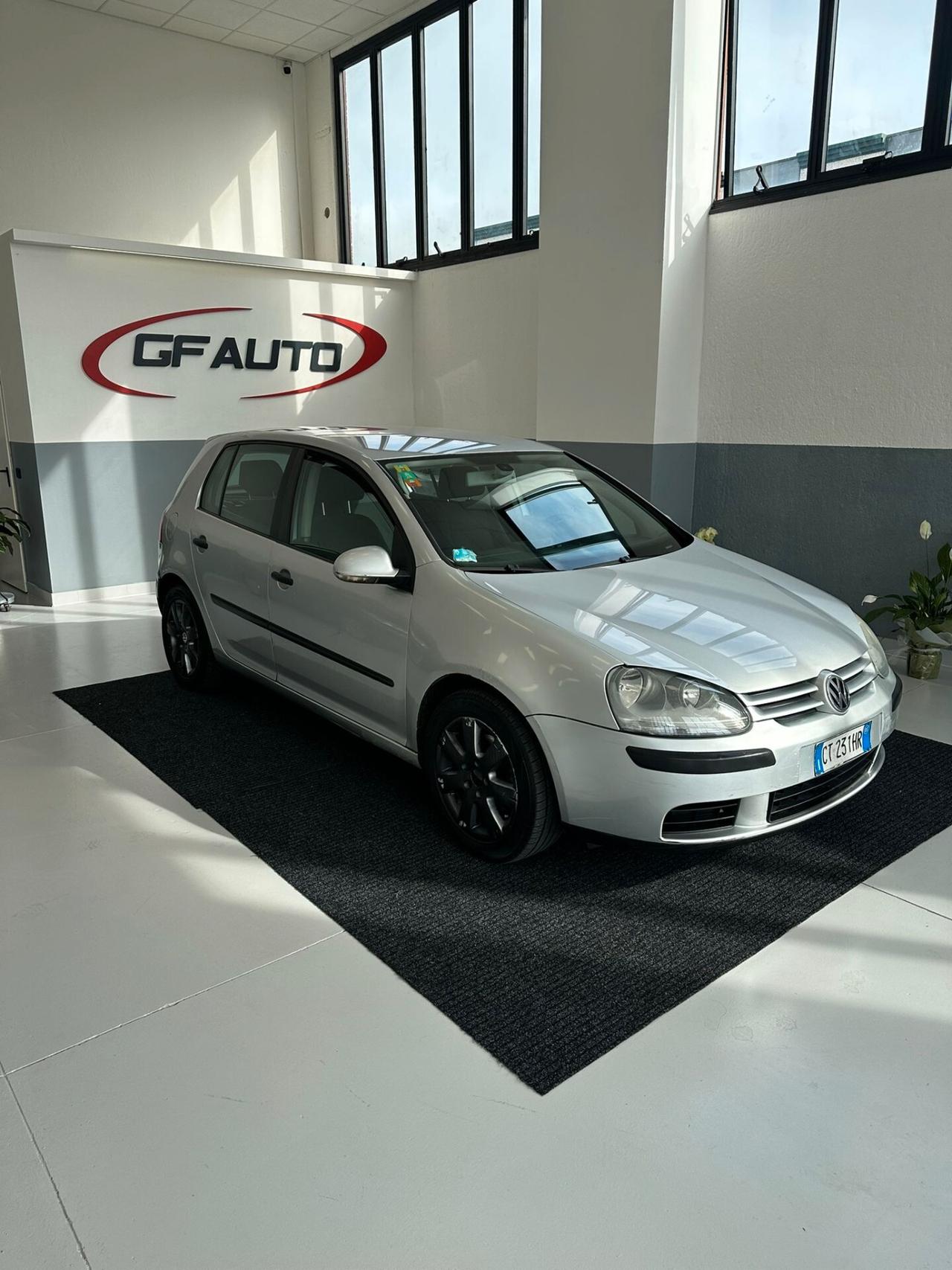 Volkswagen Golf 2.0 16V TDI 5p. Sportline
