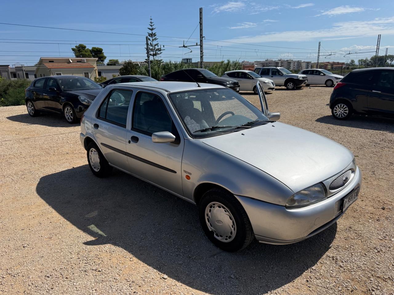 Ford Fiesta 1.2 999€ CLIMATIZZATORE 65.000km