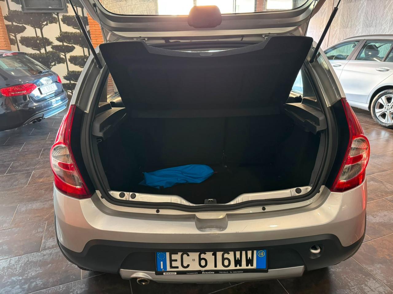 Dacia Sandero Stepway 1.6 8V 90CV