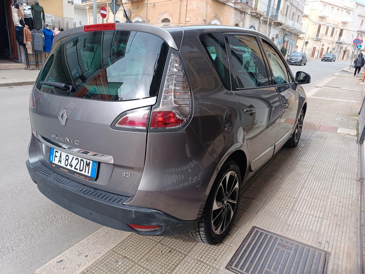 Renault Scenic Scénic dCi 110 CV LIMITED BOSE NAVI CAMERA