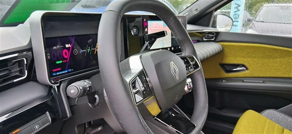 Renault Renault 5 comfort range Iconic Cinq
