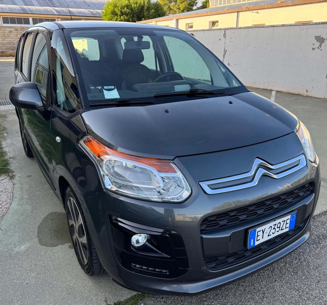 Citroen C3 Picasso 1.6 HDi 92CV -GANCIO TRAINO-