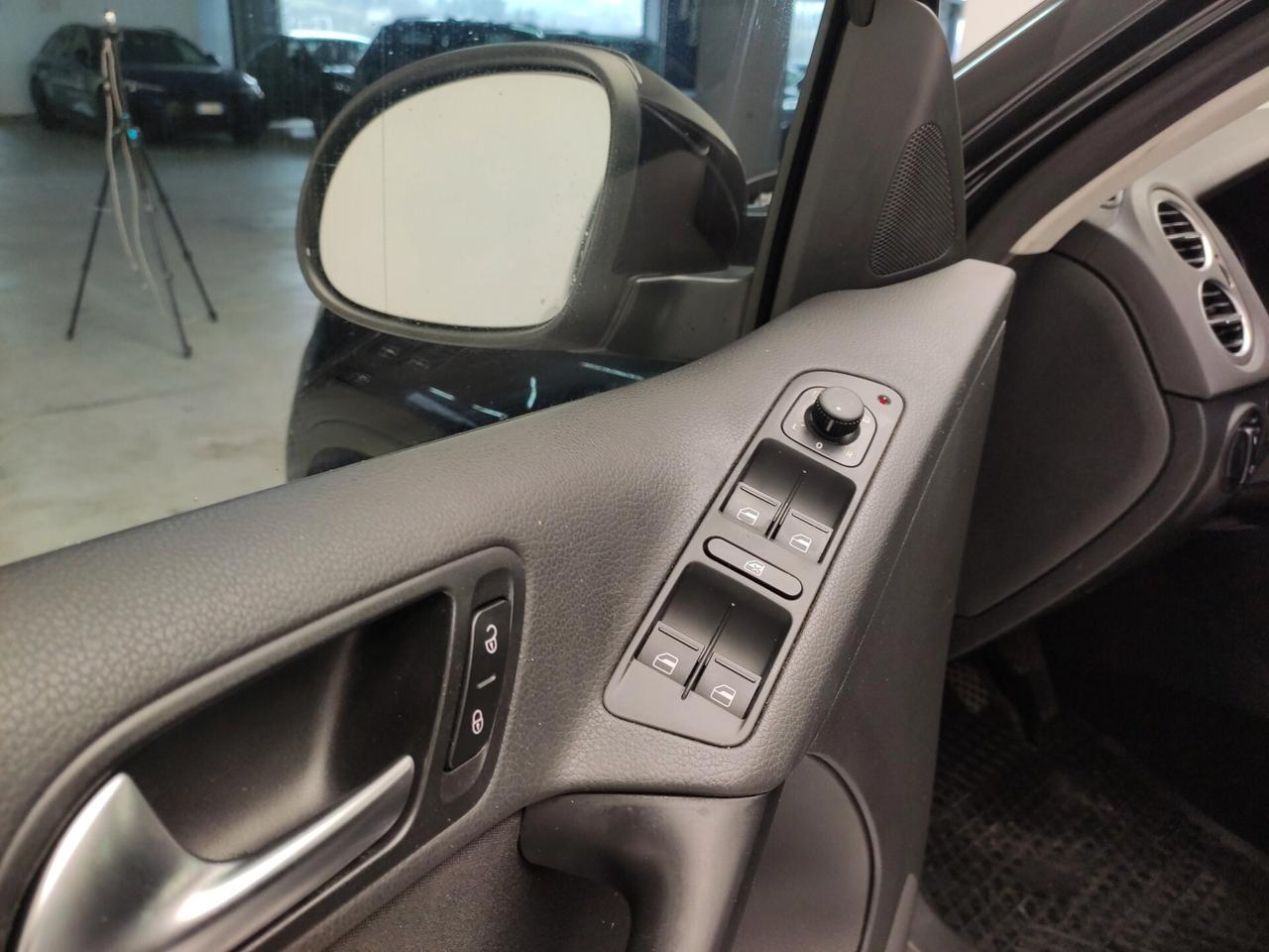 Volkswagen Tiguan 2.0 TDI DPF 4MOTION Sport & Style