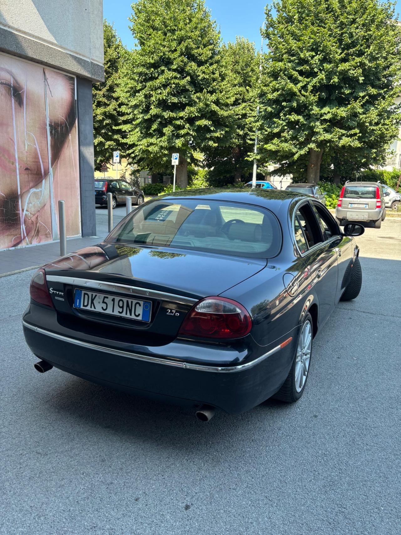 Jaguar S-Type 2.7 diesel V6 Executive