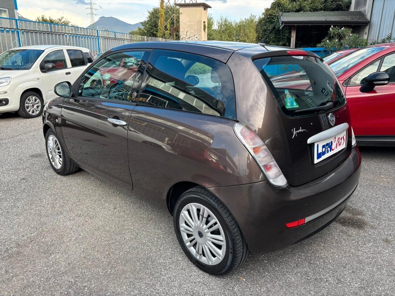 Lancia Ypsilon 1.4 Platino Ecochic GPL