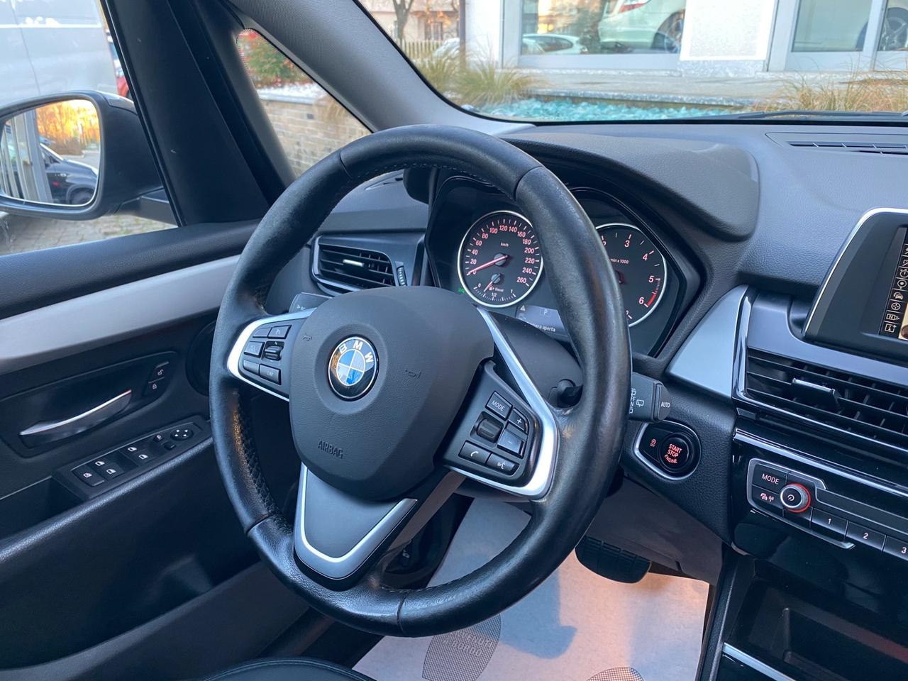 Bmw 2er Active Tourer 218d Advantage