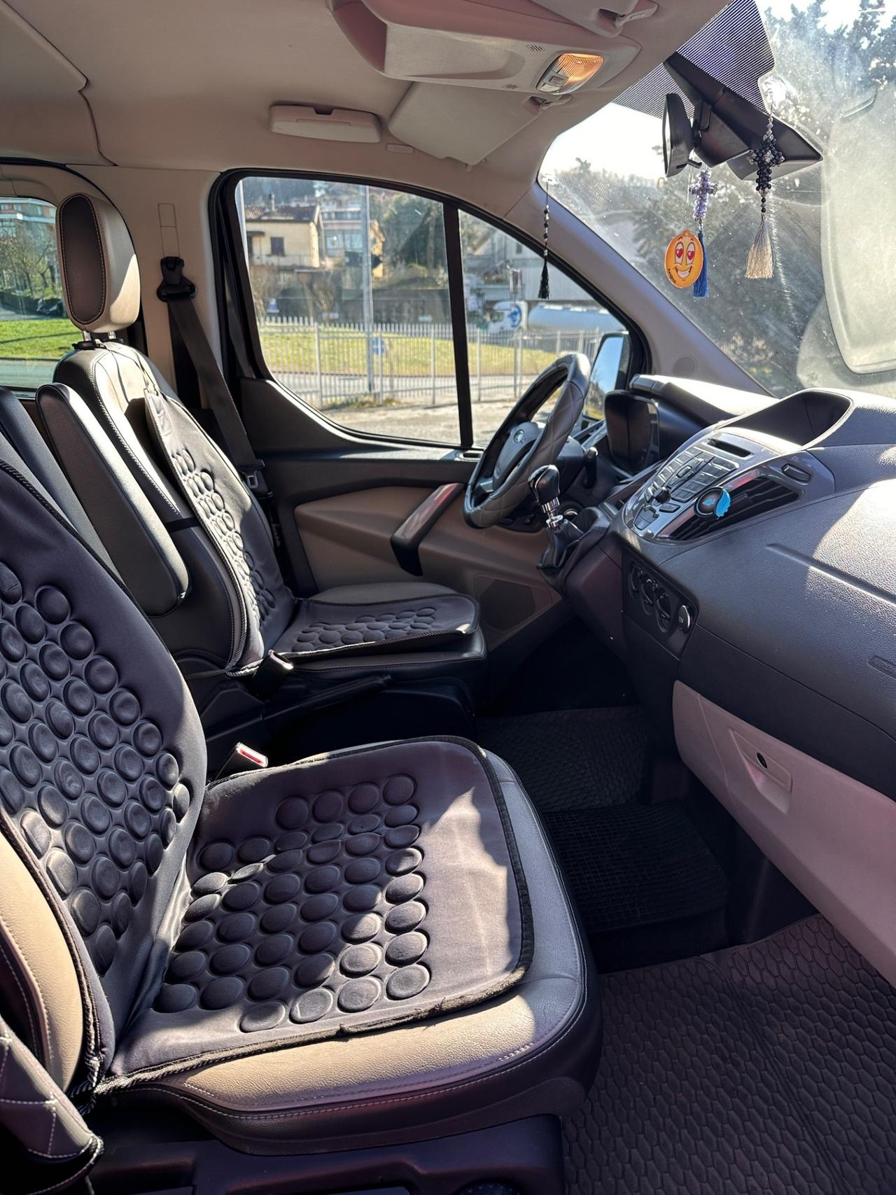 Ford Tourneo Custom 300 2.2 TDCi 125CV PL Titanium