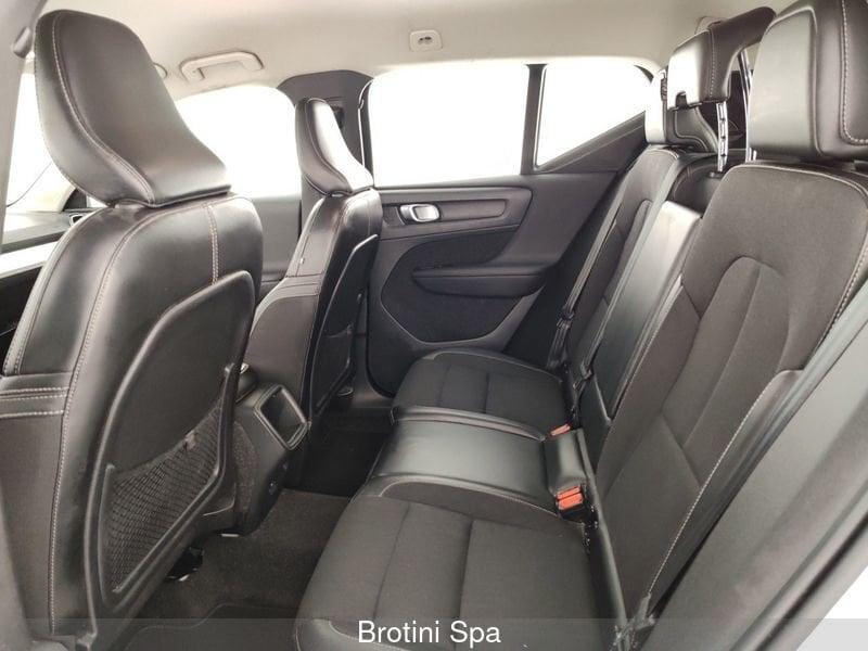 Volvo XC40 XC40 T3 Momentum Pro