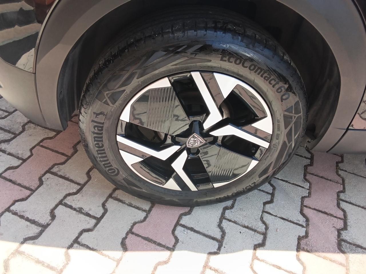 Peugeot 2008 1.2 PureTech 100 CV KM27.671