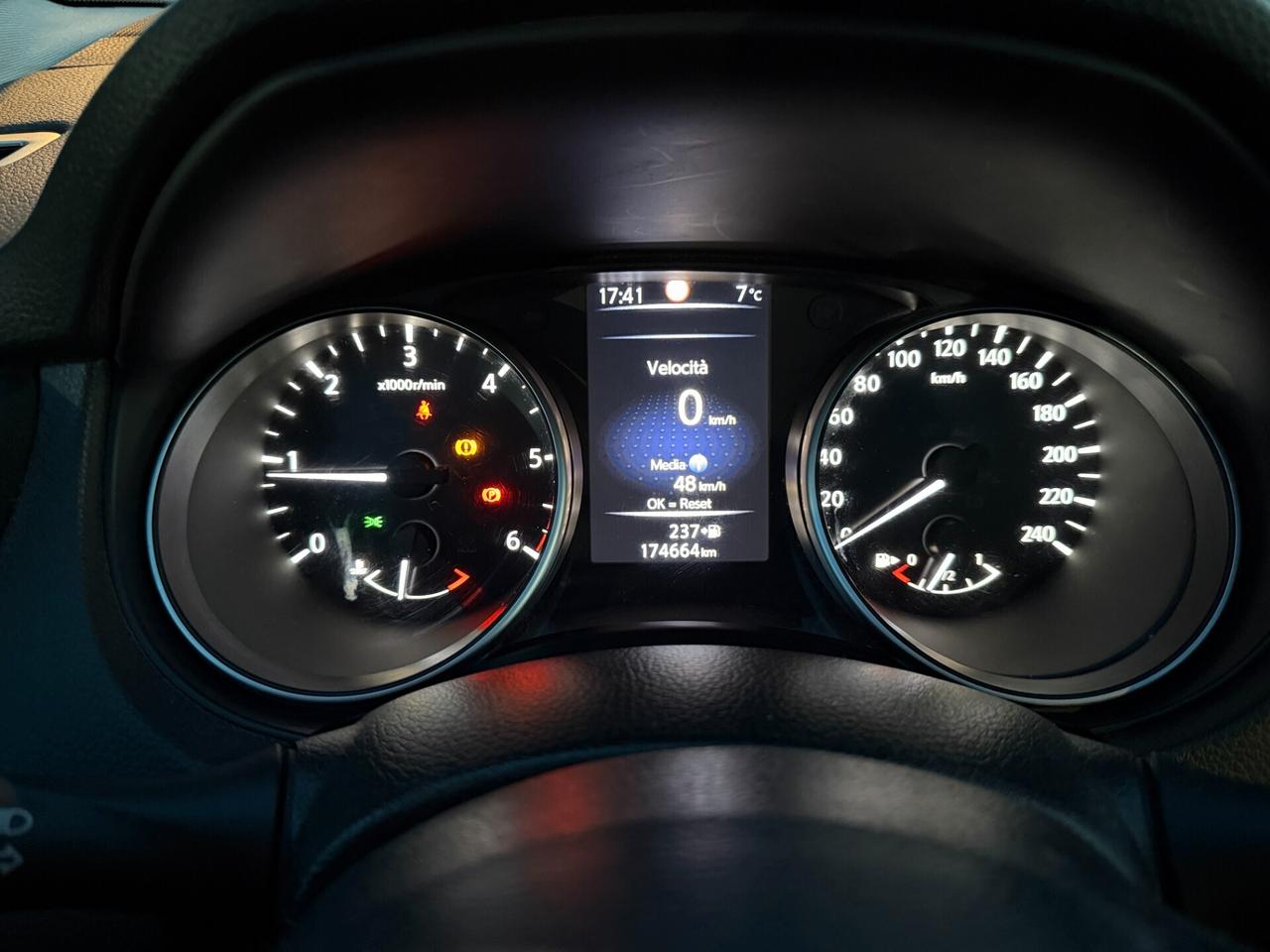 Nissan Qashqai 1.5 dCi N-Connecta